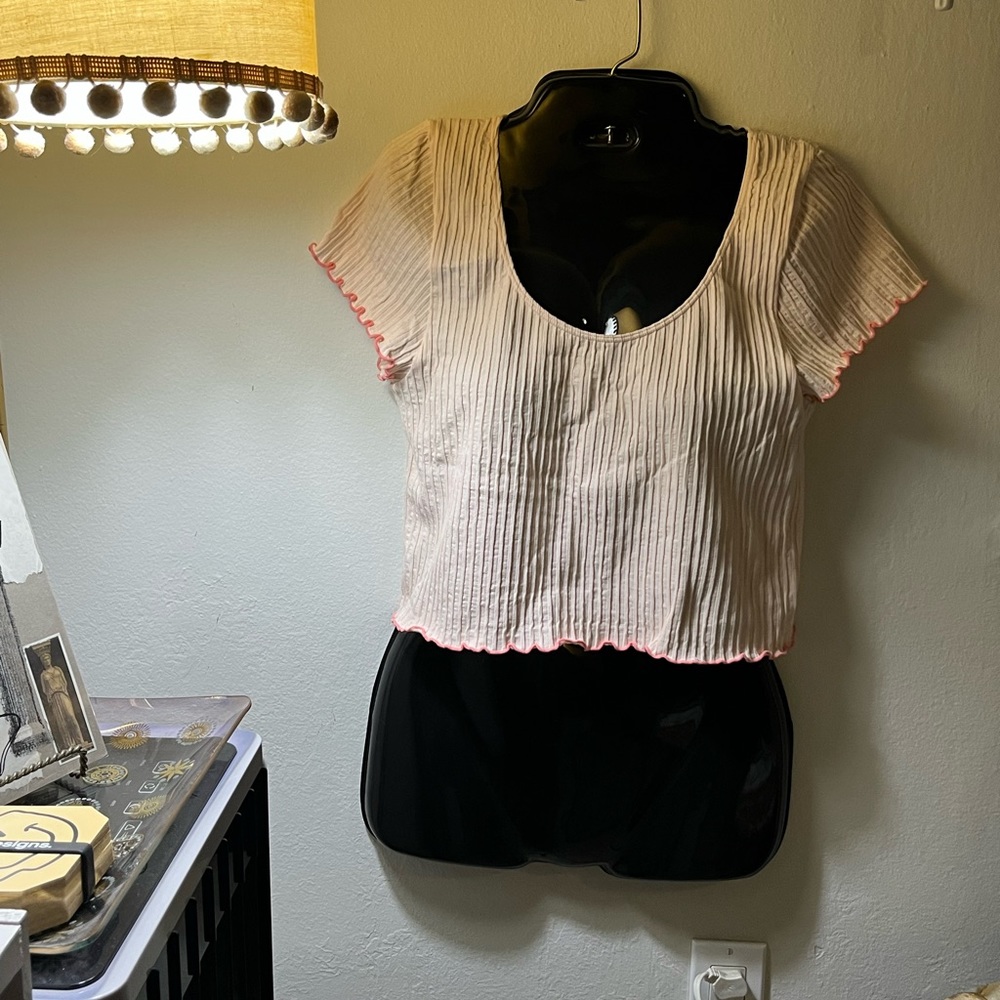 Colsie target brand lettuce hem trim ribbed crop top